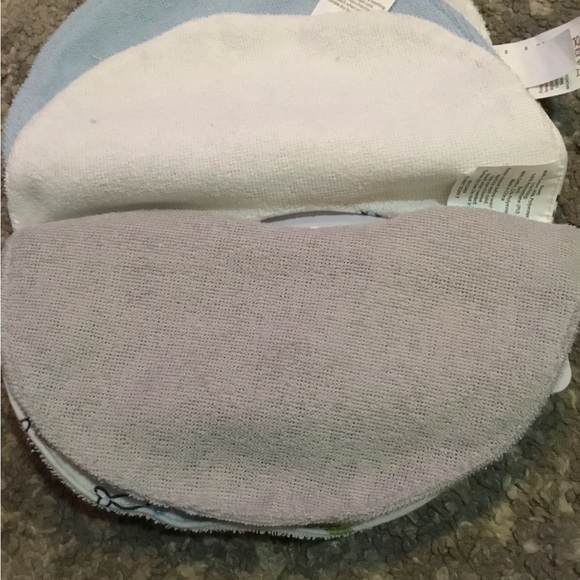 Baby boy bibs lot - Picture 7 of 10